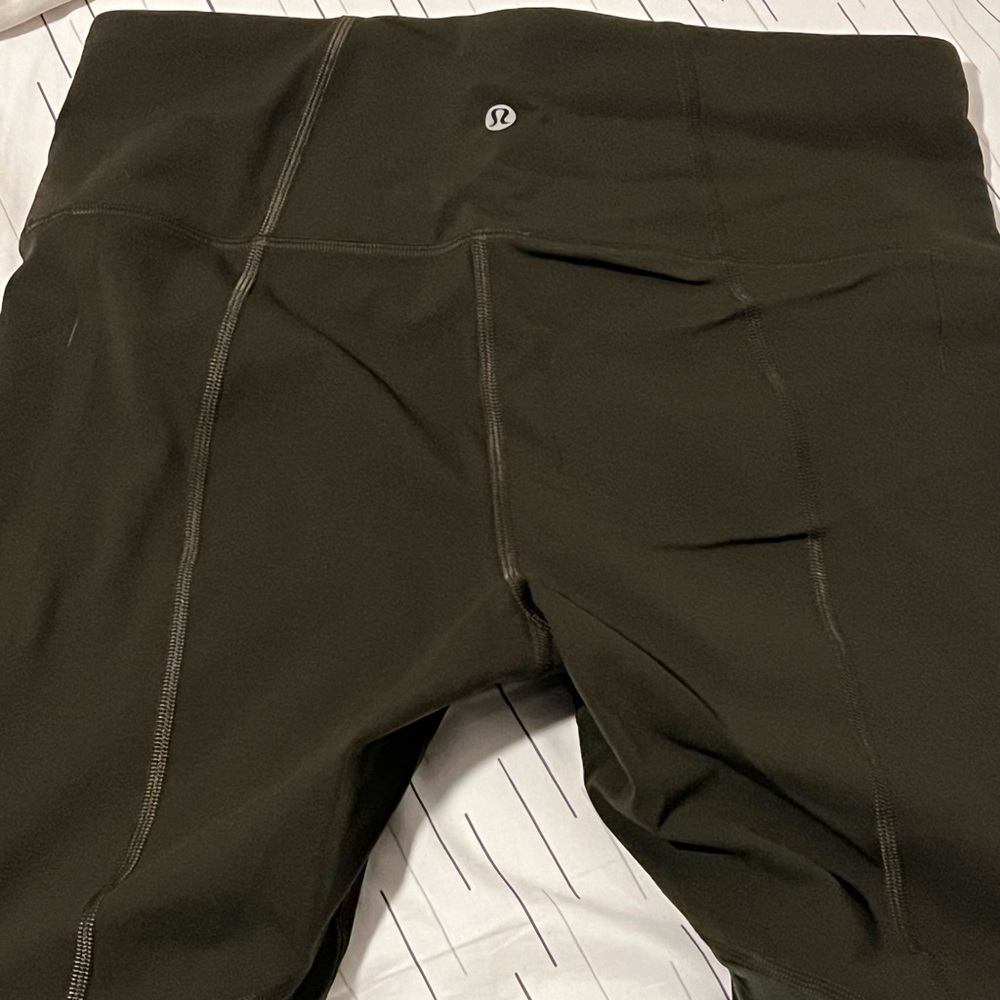 Lululemon crop